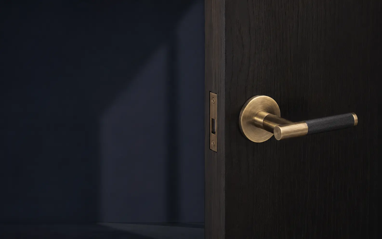 Door & Bath Accessories